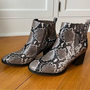 Women’s Blondo Boots Size 8